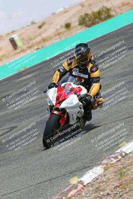 media/Oct-15-2022-TrackXperience (Sat) [[8f70b8b0be]]/Group 2/session 4 turn 1/